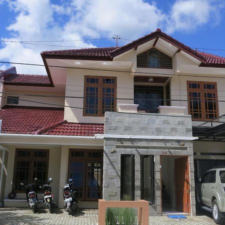 Hotel Omah Sastro 2 Jogyakarta Zewnętrze zdjęcie